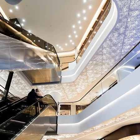 דירה Mercury Tower Skyline With Pool Access *