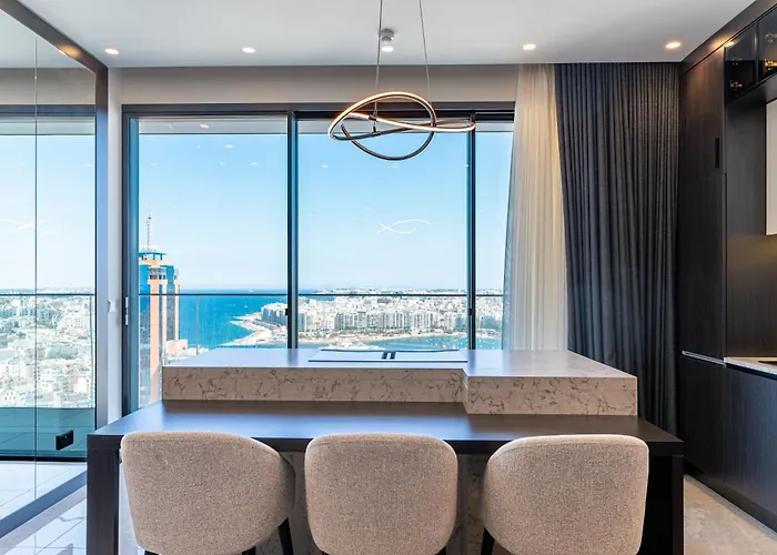 20Th Floor Luxury Sea View Mercury Tower Apartment - Rooftop Pool! By Stays Uniq Saint Julian's