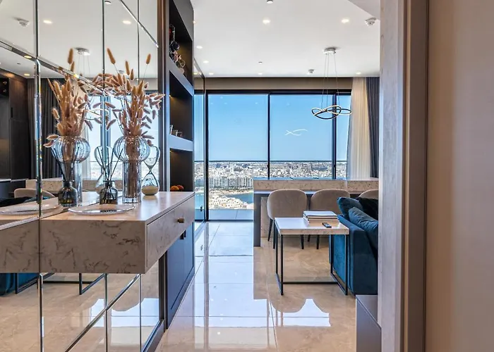 20Th Floor Luxury Sea View Mercury Tower Apartment - Rooftop Pool! By Stays Uniq アパート Saint Julian's