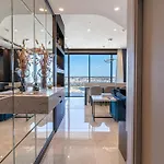 20th Floor Luxury Sea View Mercury Tower - Rooftop Pool! By Uniq Διαμέρισμα Saint Julian's