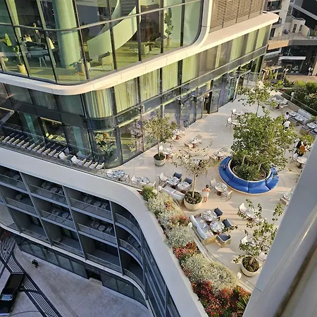 Mercury Tower Skyline With Pool Access *