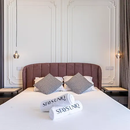 20th Floor Luxury Sea View Mercury Tower - Rooftop Pool! By Uniq *