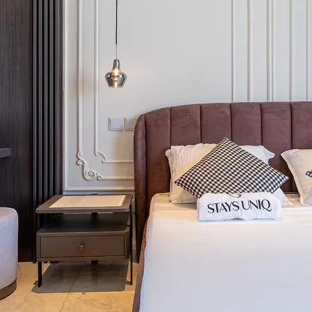 Mercury Tower Skyline With Pool Access