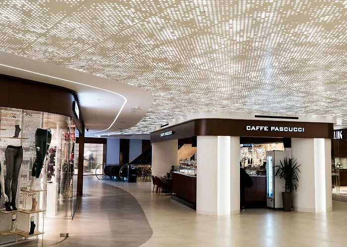 20th Floor Luxury Sea View Mercury Tower - Rooftop Pool! By Uniq דירה *