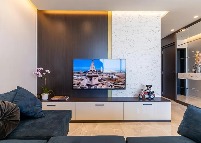 דירה 20th Floor Luxury Sea View Mercury Tower - Rooftop Pool! By Uniq Saint Julian's