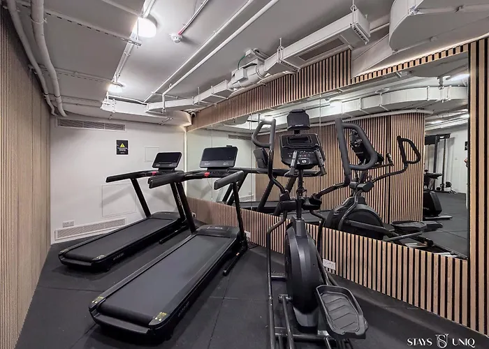 דירה 20th Floor Luxury Sea View Mercury Tower - Rooftop Pool! By Uniq